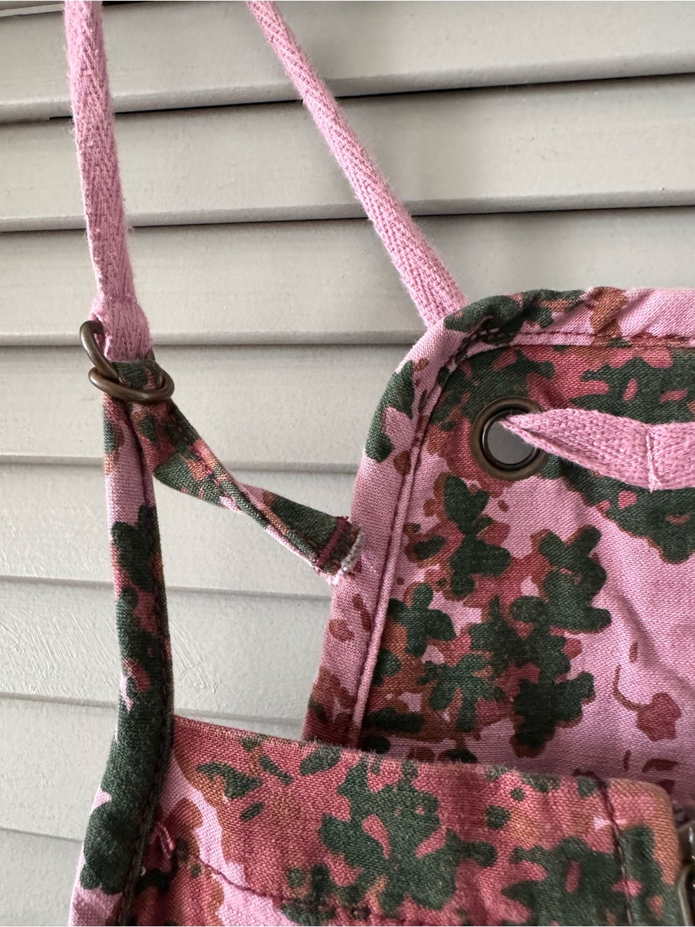 Anthropologie Pilcro | Pink & Olive Camo Painters Overalls ~ US 27 - Picture 12 of 13